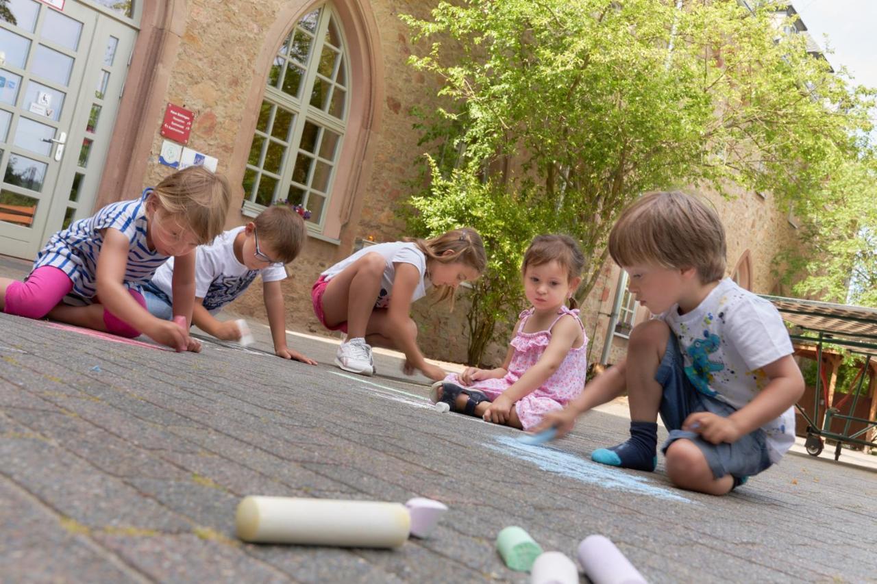 Ev.Familienferien-Und Bildungsstaette Ebernburg Hotell Bad Münster am Stein-Ebernburg Eksteriør bilde